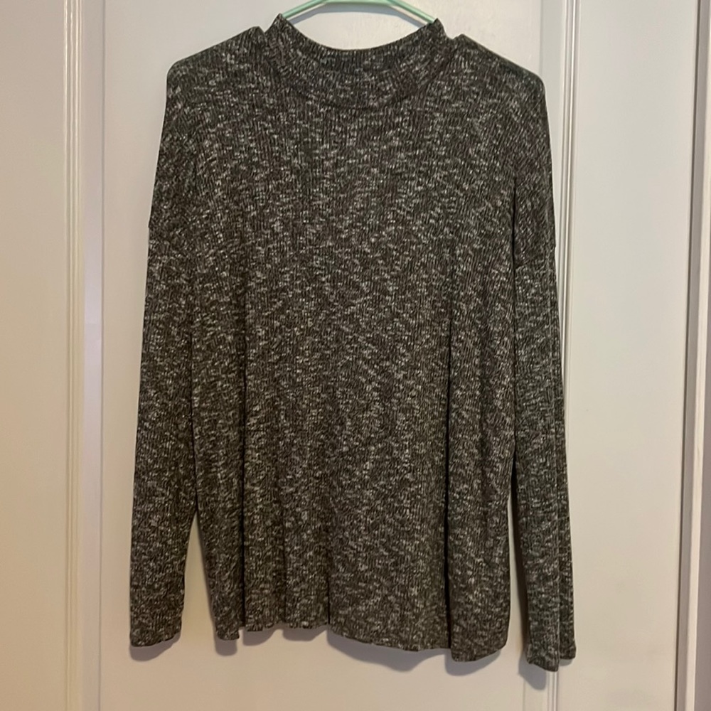 Long sleeve sweater